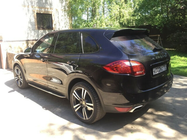 Porsche Cayenne 2011 года