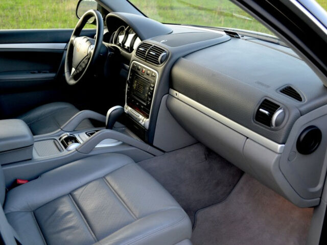 Porsche Cayenne 2003 года