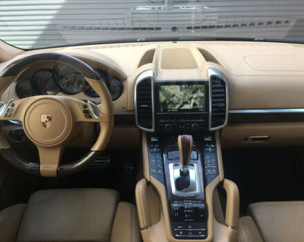 Porsche Cayenne 2012 года - Фото 4 авто