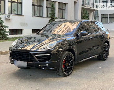 Porsche Cayenne 2010 года