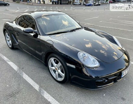 Porsche Cayman 2008 года