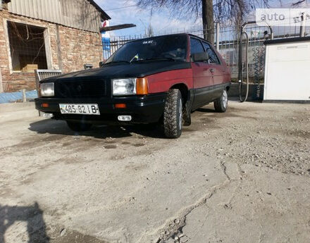 Renault 11 1985 року