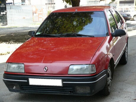 Рено 19 Chamade 1990 года Renault 19 Chamade 1990 года