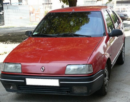 Renault 19 Chamade 1990 року