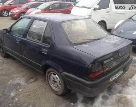 Renault 19 Chamade 1989 року