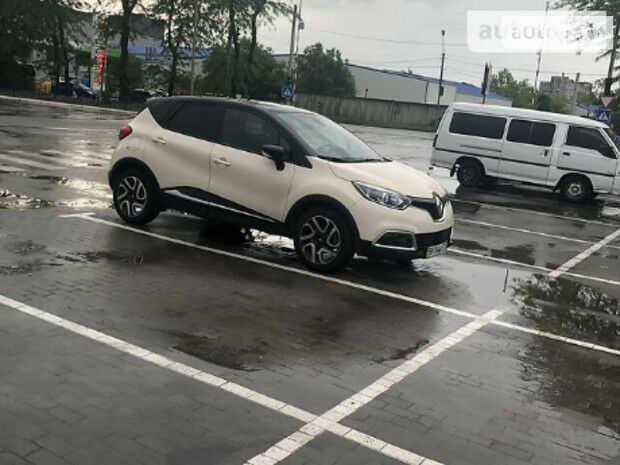 Renault Captur 2016 года