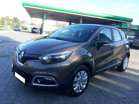 Renault Captur 2015 года