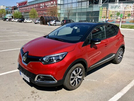 Рено Каптур 2016 року Renault Captur 2016 року