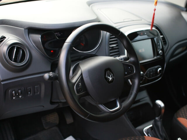 Renault Captur 2018 года