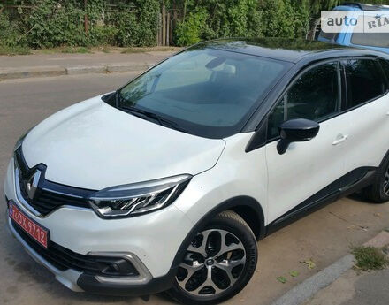 Фото на відгук з оцінкою 4.8   про авто Renault Captur 2017 року випуску від автора “Сергей” з текстом: Очень экономичный автомобиль,до 5 л. средний расход,большой дорожный просвет,хорошо ведёт себя на...