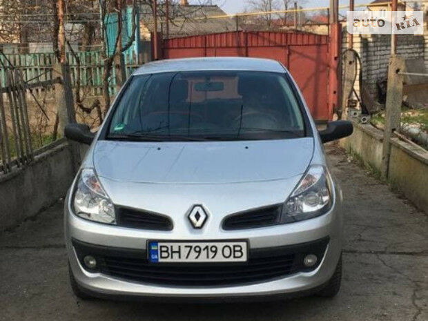 Renault Clio 2007 года