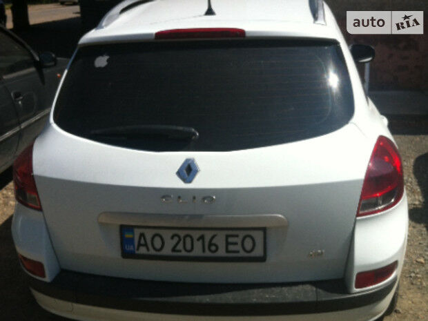 Renault Clio 2012 року