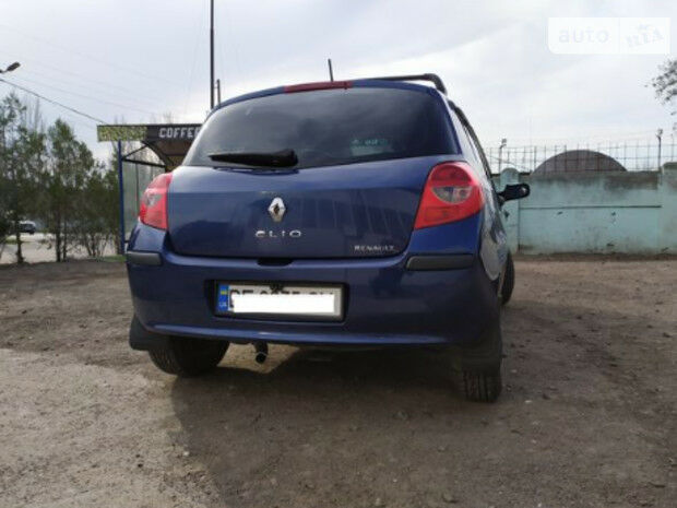 Renault Clio 2006 року