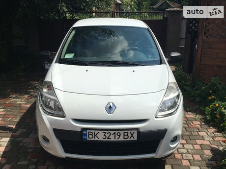 Renault Clio 2011 року