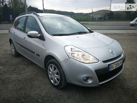 Renault Clio 2011 року