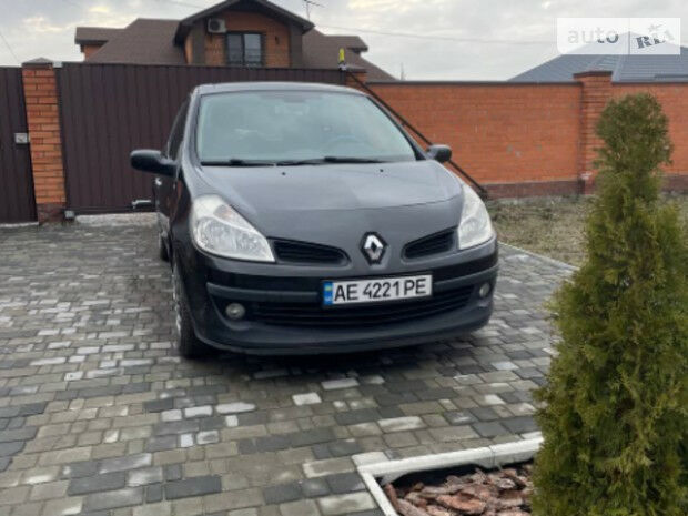 Renault Clio 2006 року