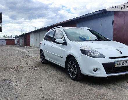 Renault Clio 2011 року