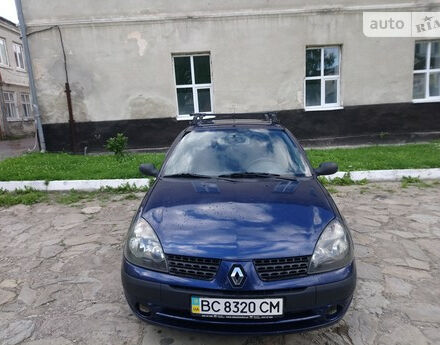 Renault Clio 2003 року