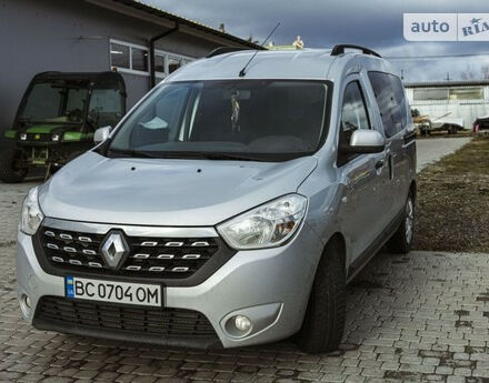 Renault Dokker груз. 2017 года