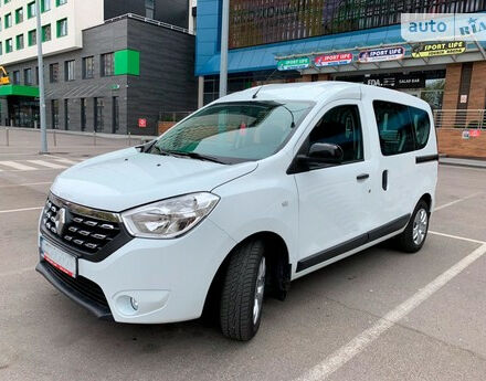 Renault Dokker пасс. 2019 року