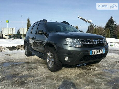 Рено Дастер 2016 року Renault Duster 2016 року
