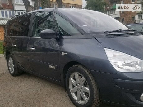 Renault Espace 2011 года