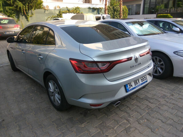 Renault Fluence 2012 года