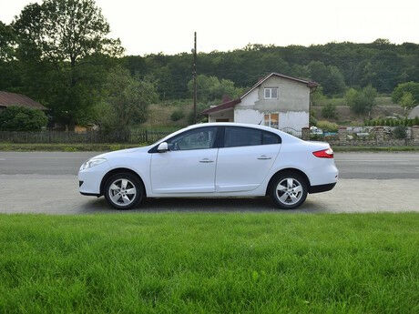 Renault Fluence 2011 року