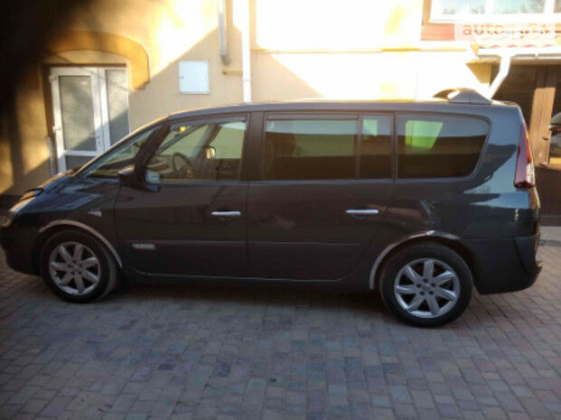 Renault Grand Espace 2011 года