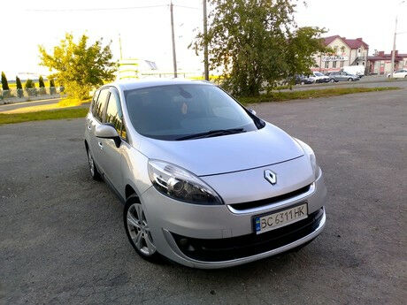 Renault Grand Scenic 2013 года