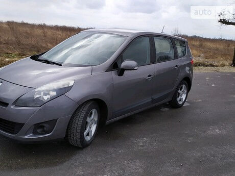 Renault Grand Scenic 2009 року