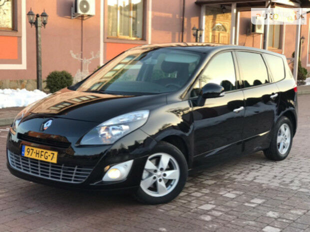 Renault Grand Scenic 2010 года