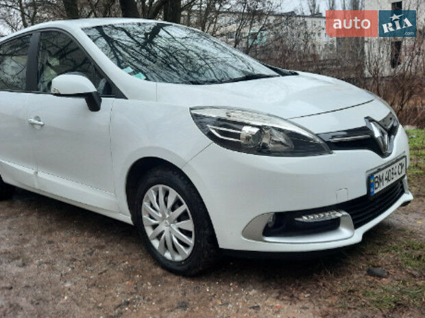 Renault Grand Scenic 2013 года