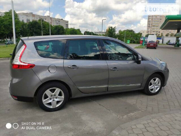 Renault Grand Scenic 2014 года