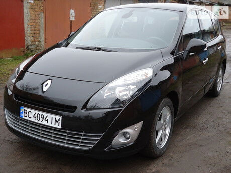 Renault Grand Scenic 2009 года