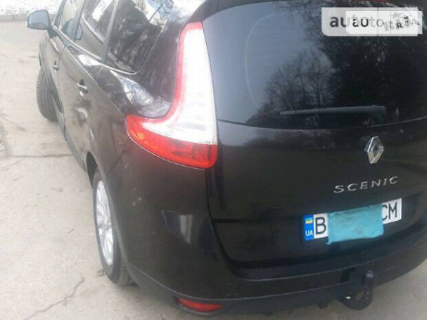 Renault Grand Scenic 2010 года