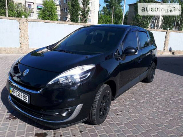 Renault Grand Scenic 2012 года