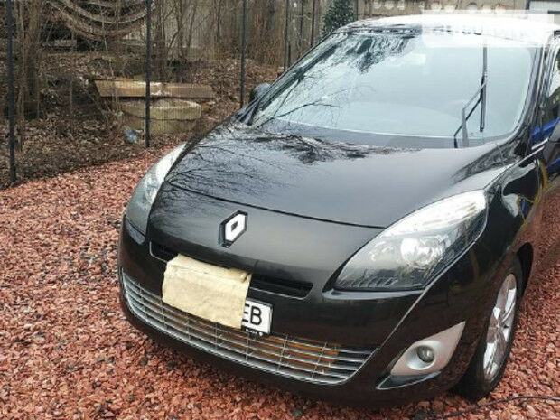 Renault Grand Scenic 2010 года