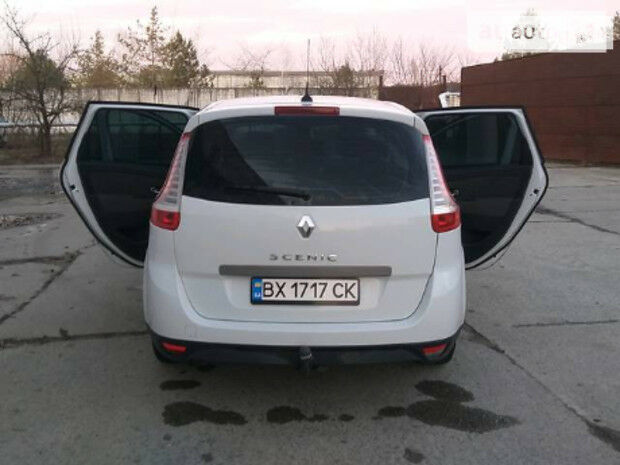 Renault Grand Scenic 2011 года