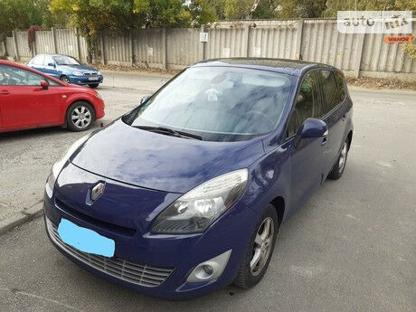 Рено Гранд Сценик 2009 года Renault Grand Scenic 2009 года
