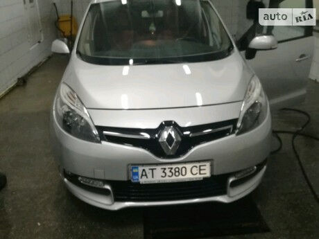 Рено Гранд Сценик 2013 года Renault Grand Scenic 2013 года