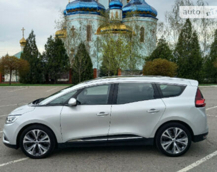 Фото на отзыв с оценкой 5 о Renault Grand Scenic 2018 году выпуска от автора "Эдуард" с текстом: Идеальный семейный автомобиль! Комфортный, вместительный, стильный, высокотехнологичный, очень мн...