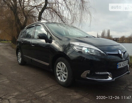 Renault Grand Scenic 2013 года