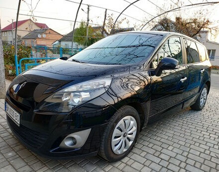 Renault Grand Scenic 2011 года