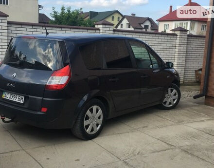 Renault Grand Scenic 2005 года