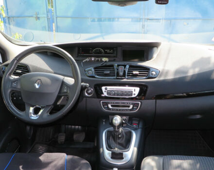 Renault Grand Scenic 2013 года - Фото 3 авто