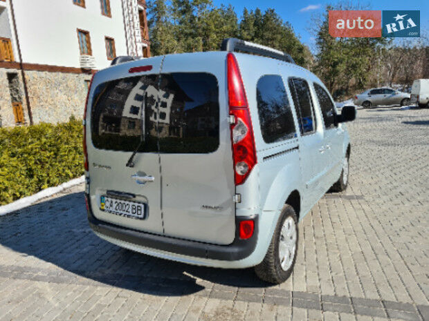 Renault Kangoo пасс. 2012 года