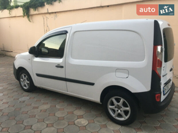 Renault Kangoo пасс. 2014 года