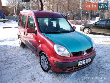 Renault Kangoo пасс. 2006 года