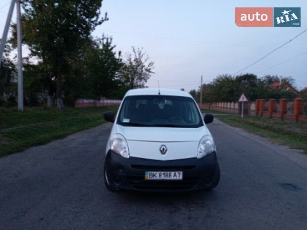 Renault Kangoo пасс. 2010 року